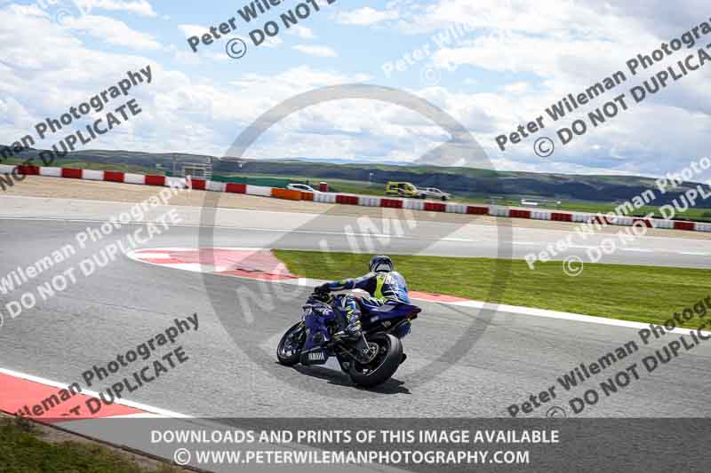 cadwell no limits trackday;cadwell park;cadwell park photographs;cadwell trackday photographs;enduro digital images;event digital images;eventdigitalimages;navarra;no limits trackdays;peter wileman photography;racing digital images;trackday digital images;trackday photos